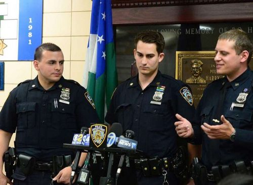 El suicidio de tres agentes en Nueva York alerta a la Policía de la ciudad
