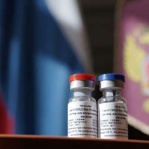 Rusia inicia la producción de su vacuna contra la COVID-19