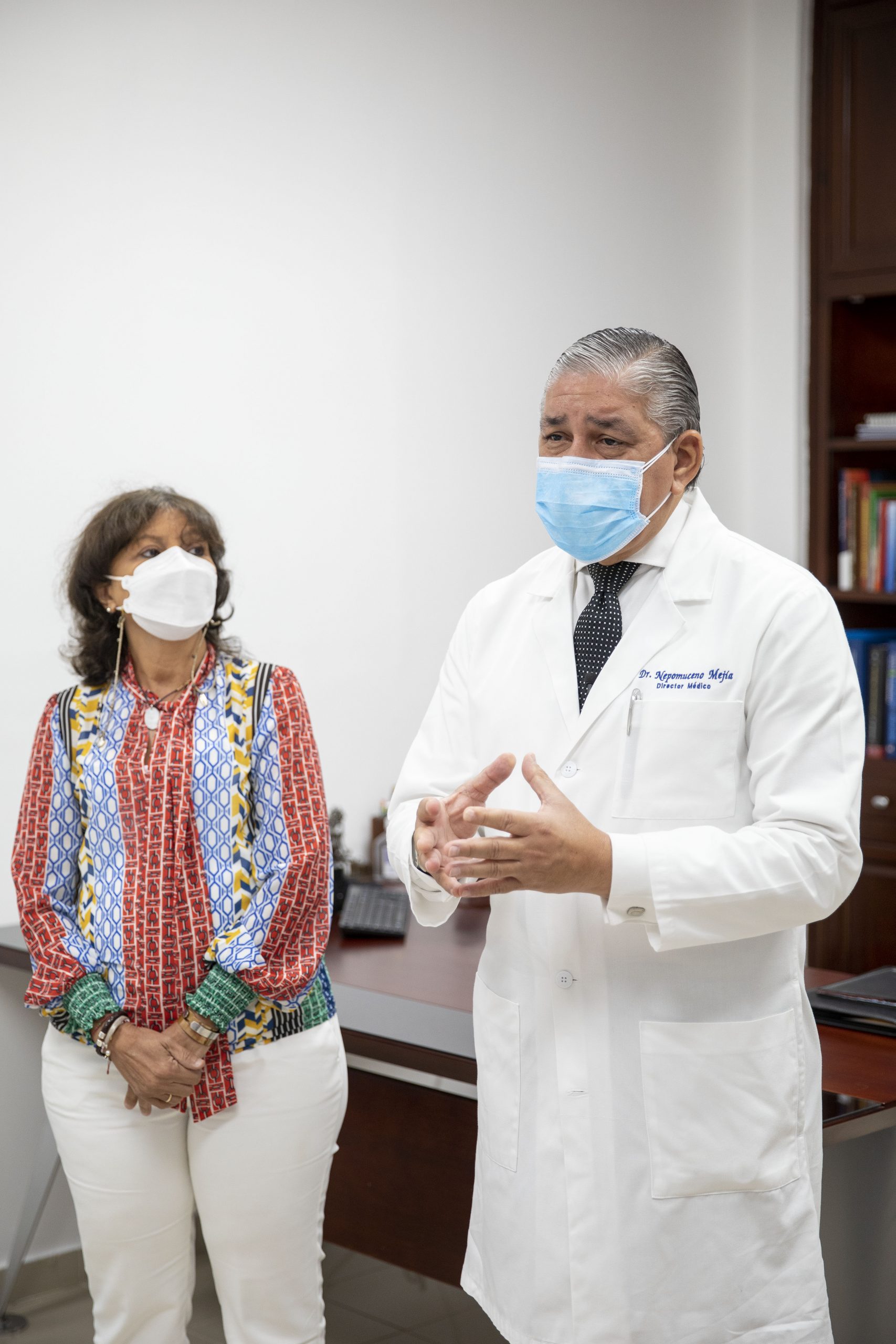 Miriam Germán Brito se recupera de manera satisfactoria y recibe alta médico