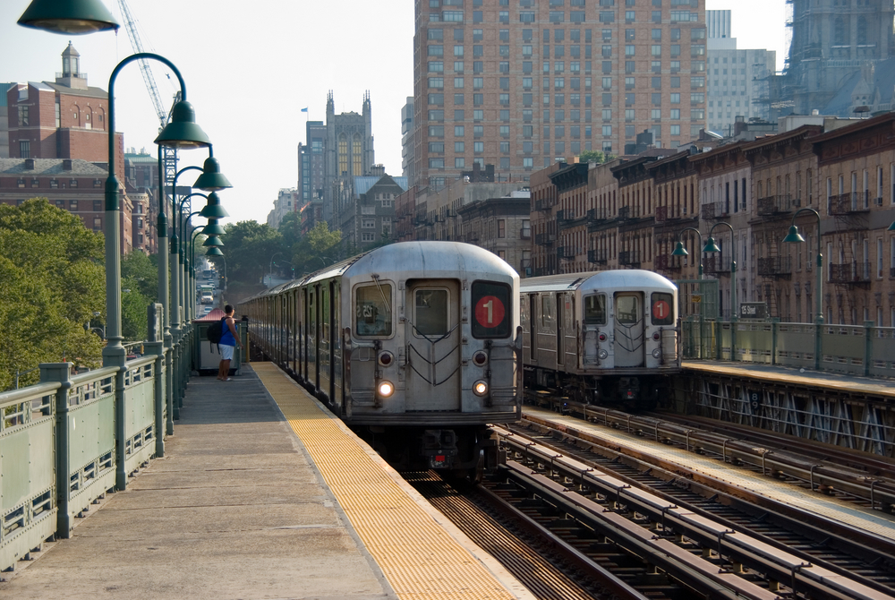 Sindicato policía NYC dice pasajeros del Subway están “a su suerte”; miles dominicanos abordan trenes a diario