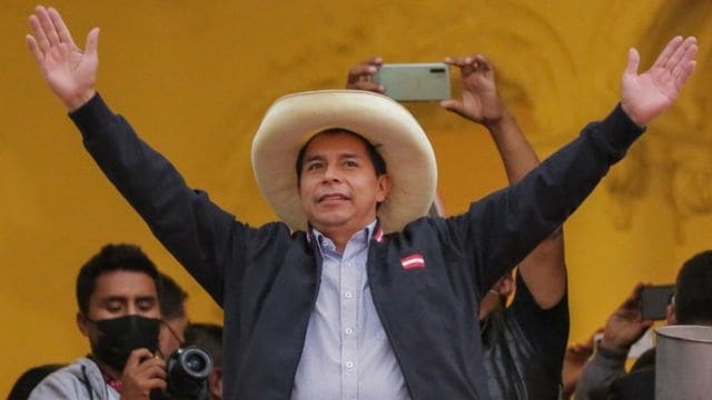 Jurado electoral proclama a Pedro Castillo nuevo presidente de Perú