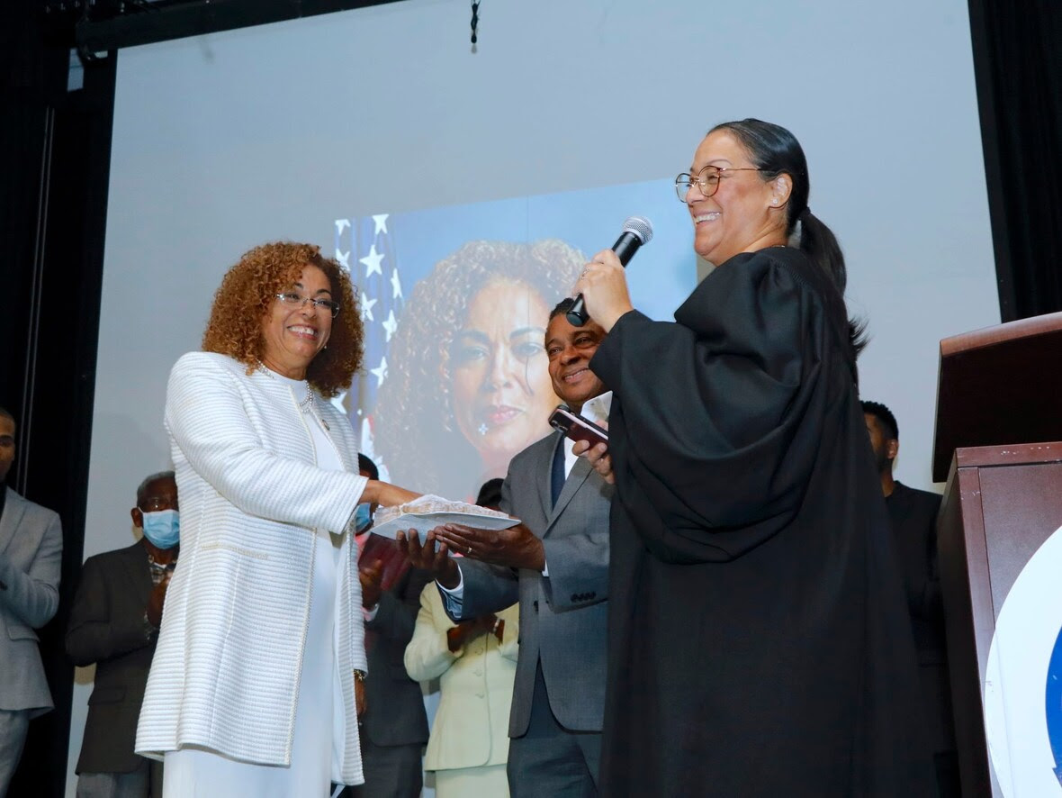 Yudelka Tapia fue juramentada como nueva Asambleísta del Distrito 86 NY