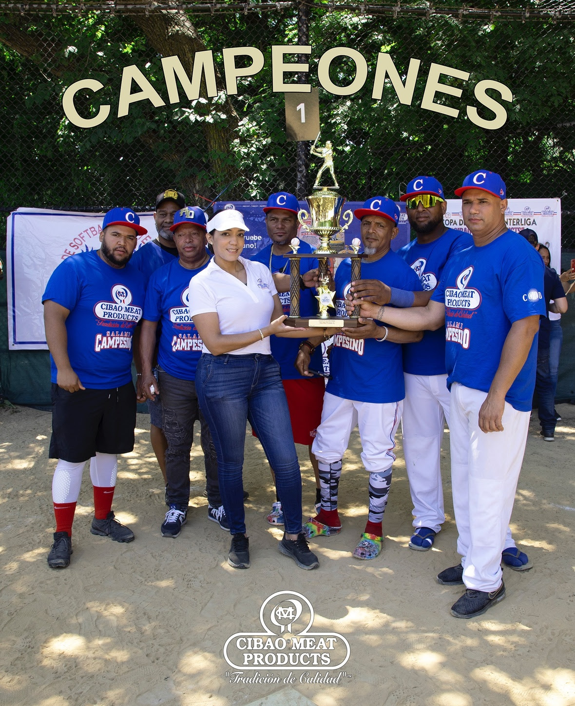 Cibao Meat celebró su octavo torneo se softball dedicado a Wilfredo Torres