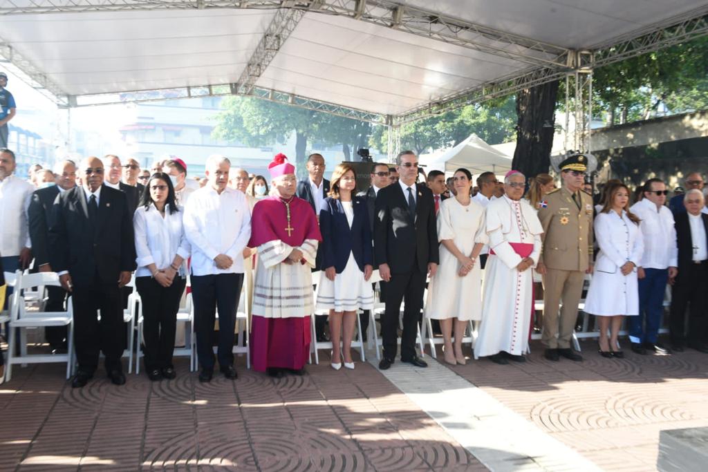 <strong>Presidente del TC realiza proclamación en honor al centésimo aniversario de la coronación canónica de la Virgen de la Altagracia</strong>