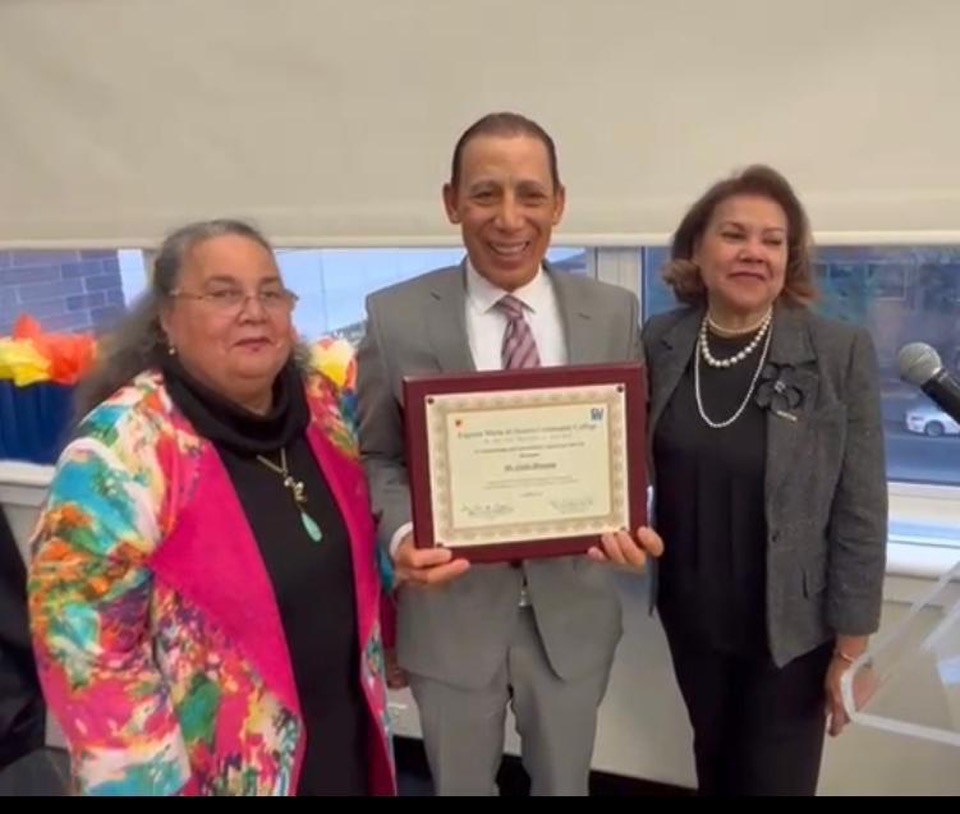 Cirilo Moronta recibe  alta distinción de la Universidad  Hostos Community College por su gran labor comunitaria en New York.