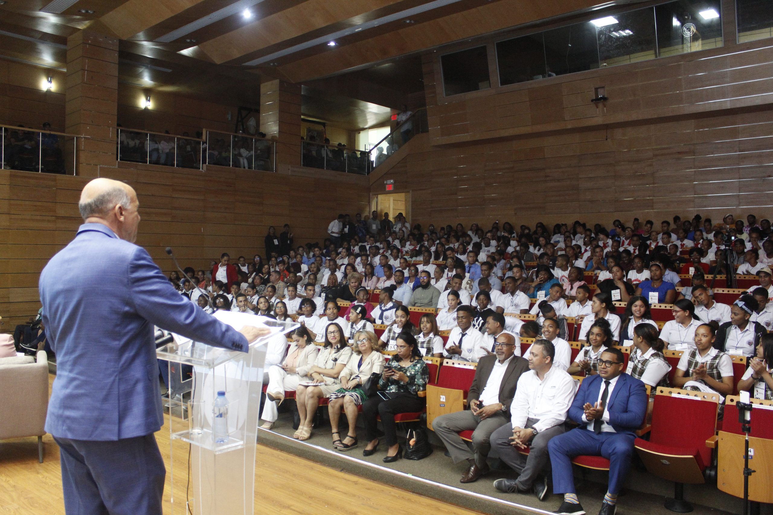 <strong>Isidro Torres asegura: “Emprendimiento es instrumento de esperanza de jóvenes para desarrollar el país”.</strong>