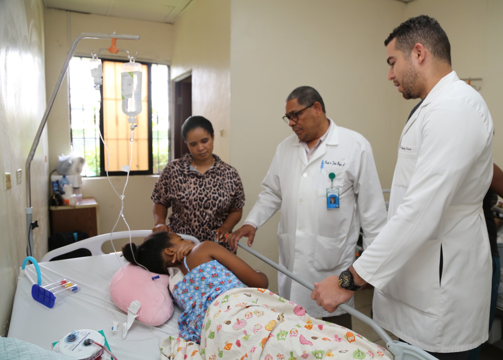 Hospital Gautier clausura con éxito XIX jornada cirugías de columna vertebral Santo Domingo. –