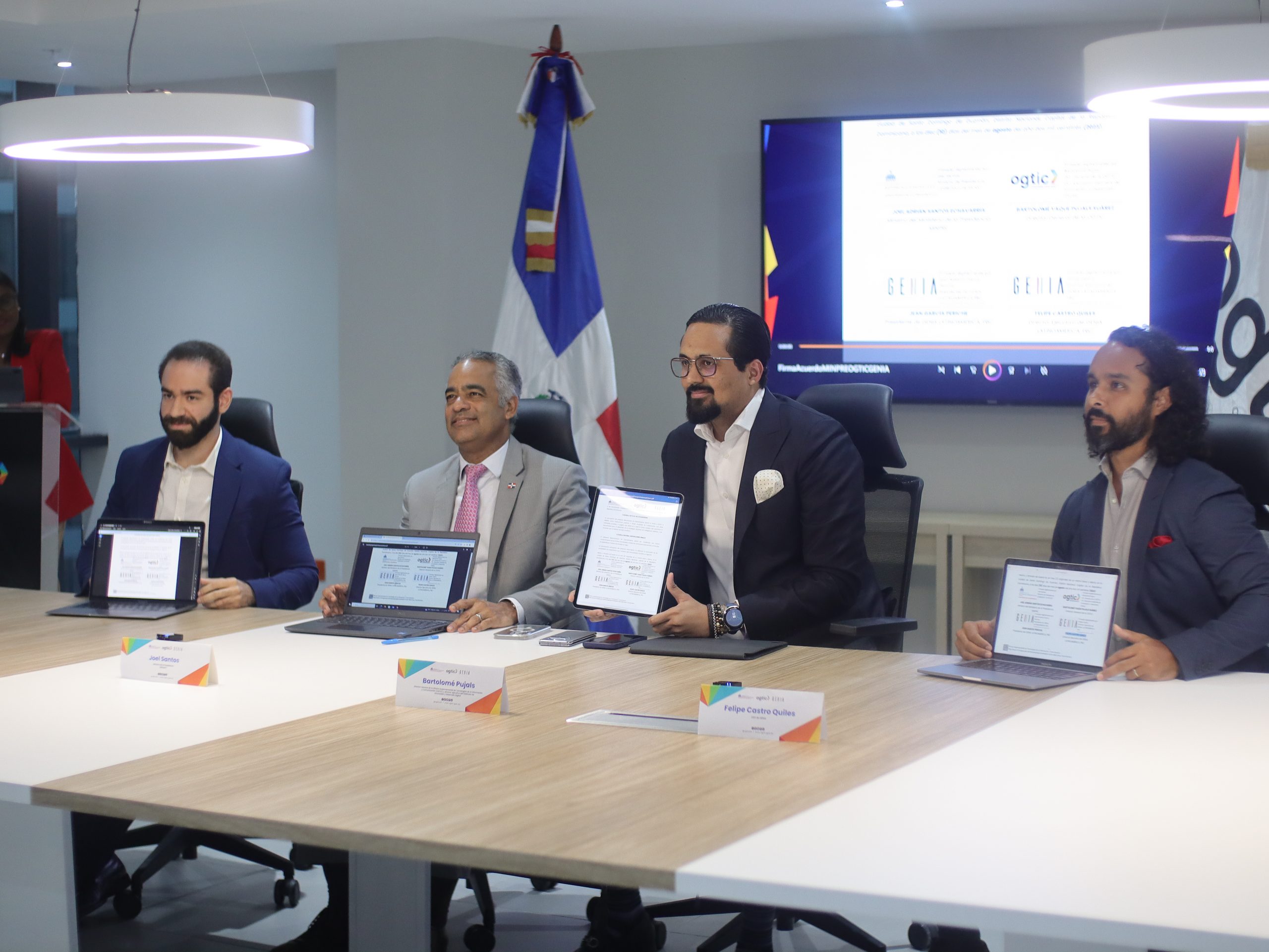 GENIA y el Gobierno dominicano firman acuerdo para impulsar el proyecto LATAM 4.0