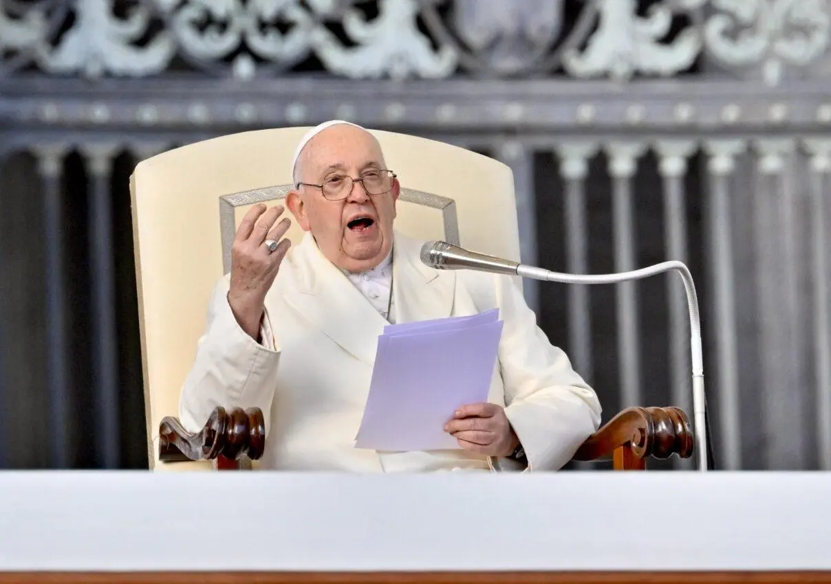 El papa urge a educar a los hombres a relaciones sanas para evitar violencia machista